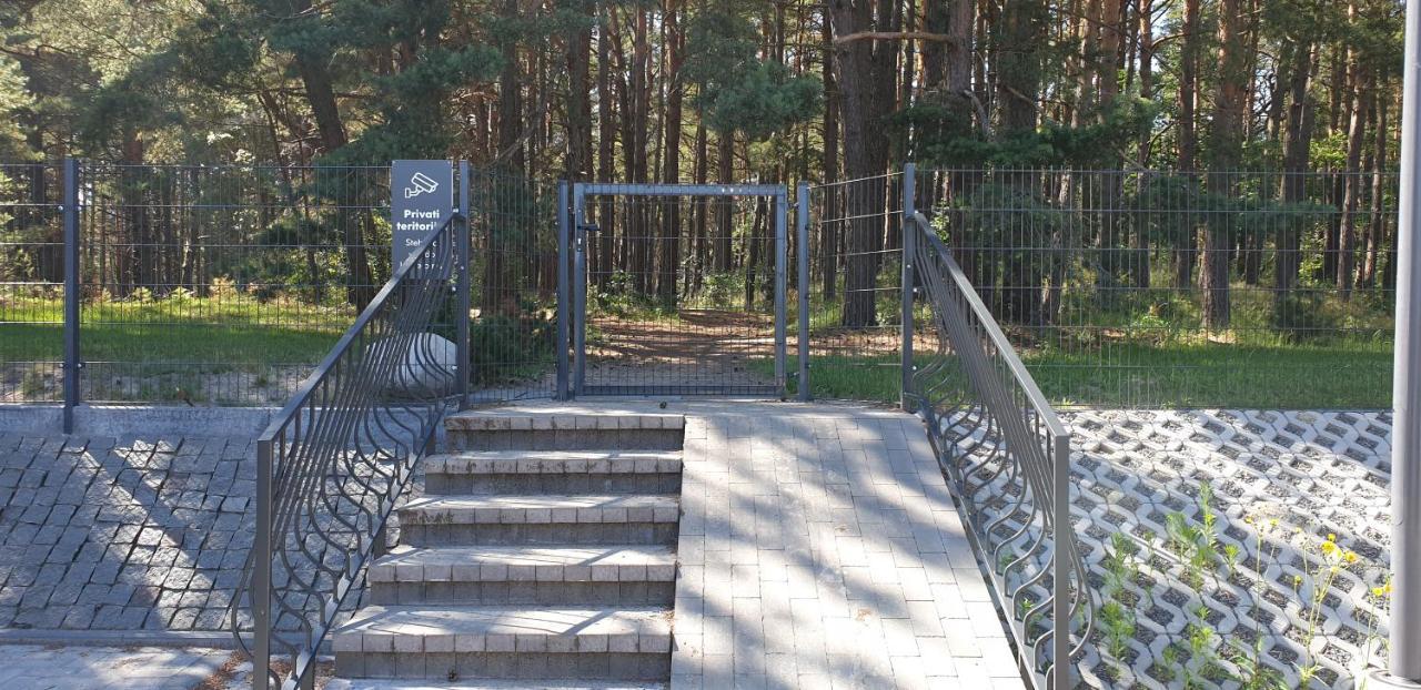 Egitos Apartamentai Паланга Екстериор снимка