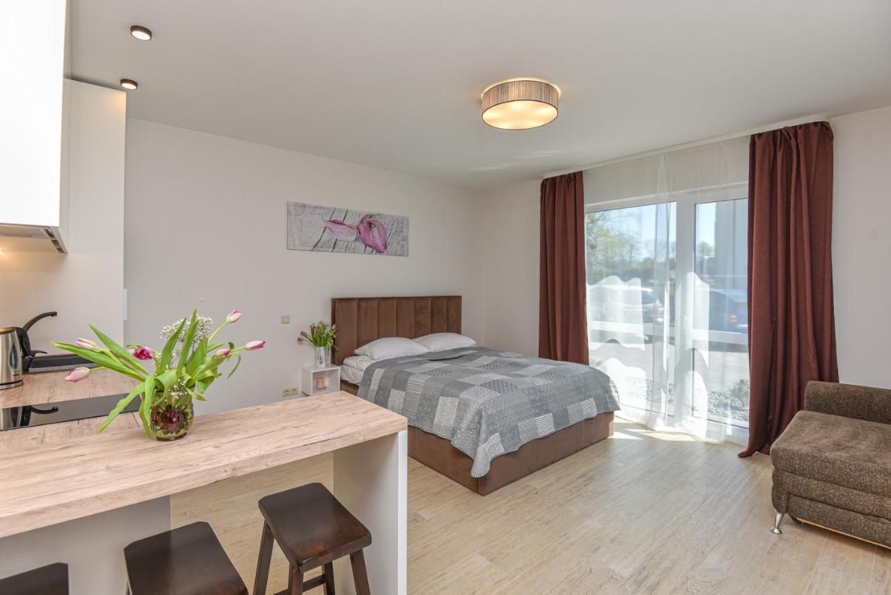 Egitos Apartamentai Паланга Екстериор снимка
