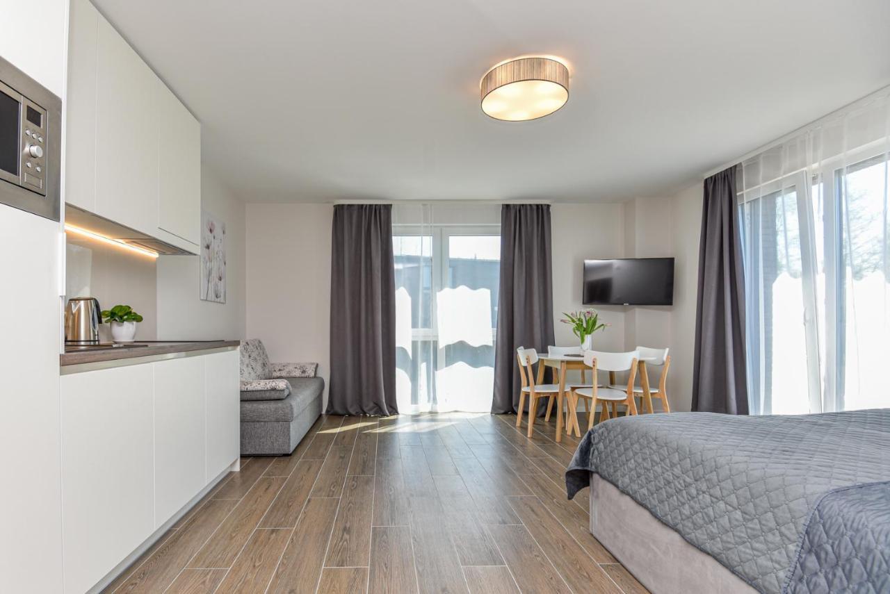 Egitos Apartamentai Паланга Екстериор снимка