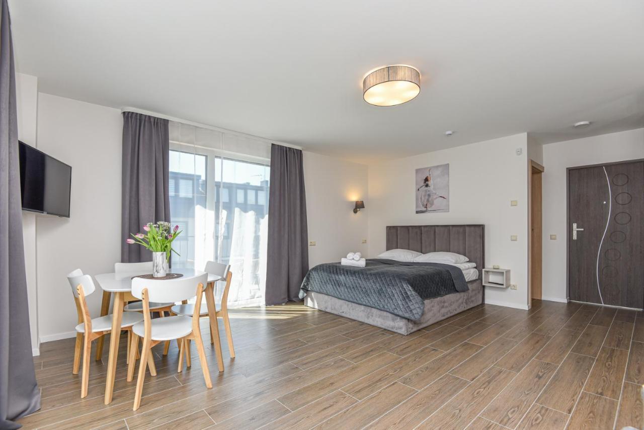 Egitos Apartamentai Паланга Екстериор снимка