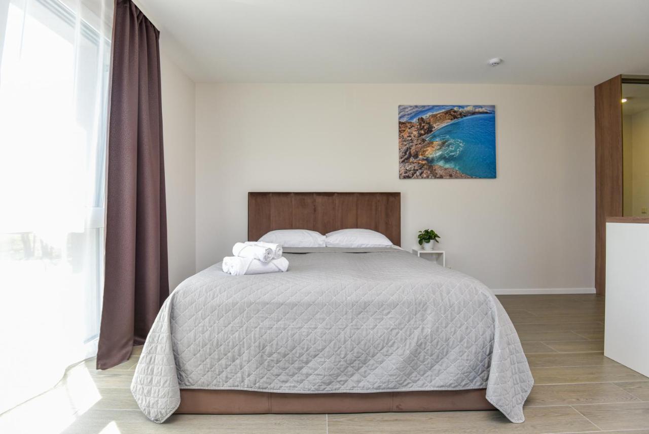 Egitos Apartamentai Паланга Екстериор снимка