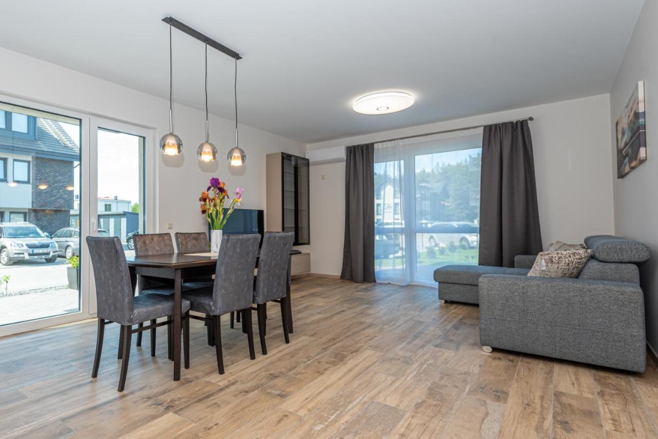 Egitos Apartamentai Паланга Екстериор снимка