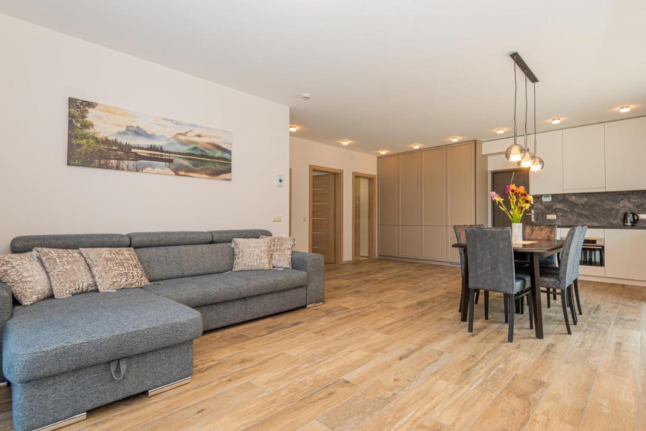 Egitos Apartamentai Паланга Екстериор снимка